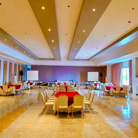 VELA HOTEL