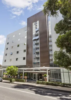 Ibis Styles Belem Nazare Hotel dekat Igreja Nossa Senhora de Fátima