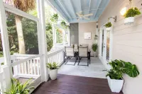 3-bedroom townhome in Key West with fitness room, WiFi
