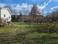 Cozy Tiny Home in charming Bristol VT, close to major ski areas Hotel a Bristol