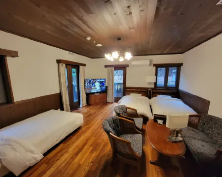 モニカ　リゾート 丹波のホテル