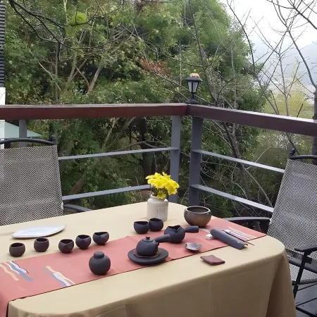 Sanyi Wei Wei Feng B&B