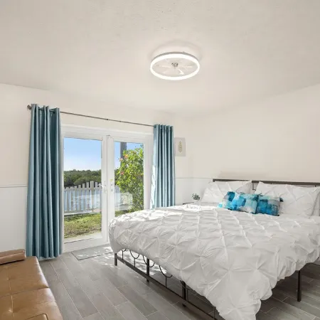 Oasis on the Gulf, screened pool, sunset, kayaks!