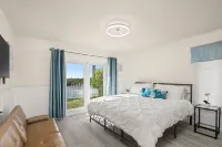 Oasis on the Gulf, screened pool, sunset, kayaks! Hotels in Hernando Beach