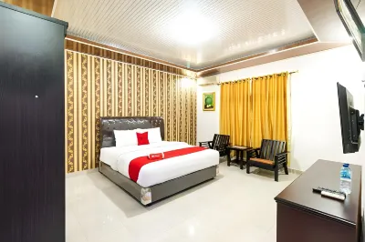 RedDoorz Plus near Universitas Methodist Medan Hotel dekat Indomaret Simpang Selayang