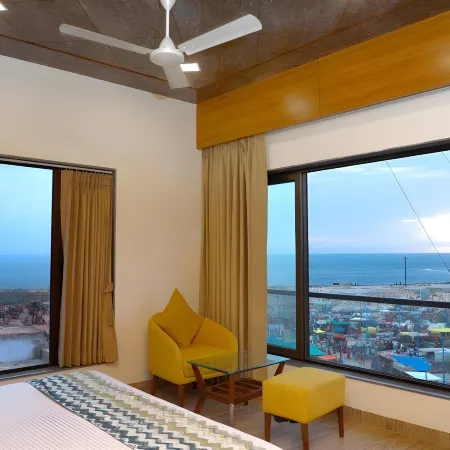 Hotel the Grand Ladhukara