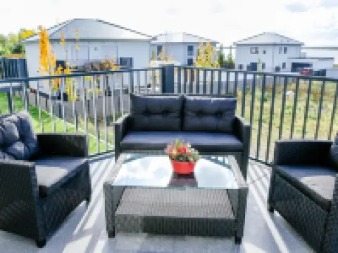 Windland apartment house on Lake Goitzsche for 8 people with lake view Hotels in Pouch