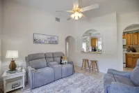 Beach-Themed Cozy Cottage Close to Downtown, Beaches, Pinecraft & Legacy Trail!