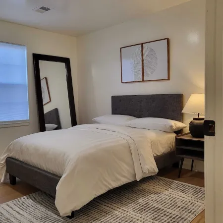 Upscale & Elevated - 3BR 2BA