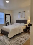 Upscale & Elevated - 3BR 2BA - 2 tähden