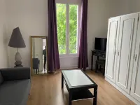 Bright 2-room apartment 10 minutes' walk from port, station and town center