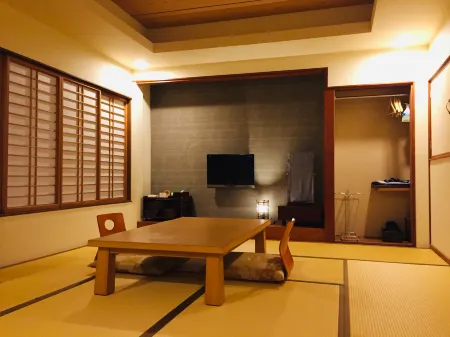 Marufuku Ryokan Отели рядом с достопримечательностью «Akita Furusatomura»