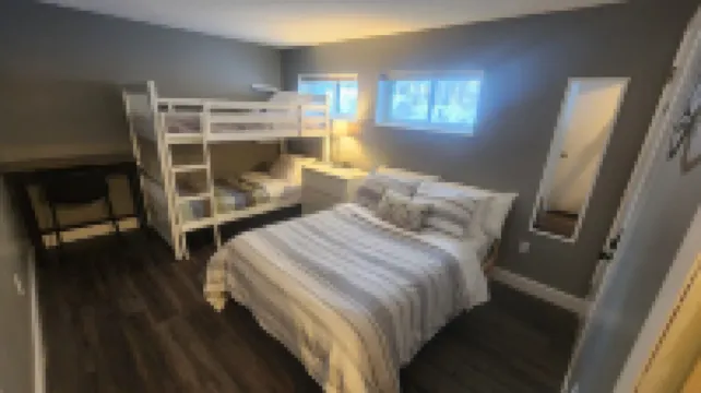 Cozy Ski Retreat at Waterville Valley. Pet Friendly! Hotels in Waterville Valley