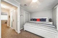 Fairfield Bay Gem w/ pool access and 4 Mi to Lake.