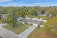 5 bedrooms/2bathrooms Luxury amenities home- Pool, Ping pong table, Pool Table