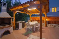 Blue Villa 1 - with Private Pool - Huvilat