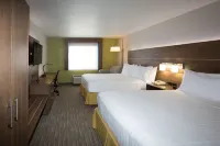 Holiday Inn Express & Suites Hesperia