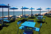 Pleasant View Inn Hotels in Вестерлі