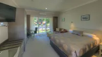 Barrass's John Bright Motor Inn Hotels in Tawonga