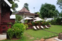 Le Passe-Temps Hotell i Khao Thong