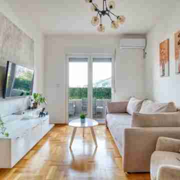 Azure Apartments Rooms