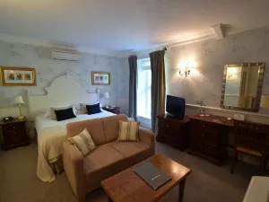 Watersmeet Hotel