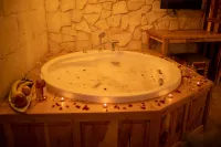Pome Granate Cave Hotel - Bathtub