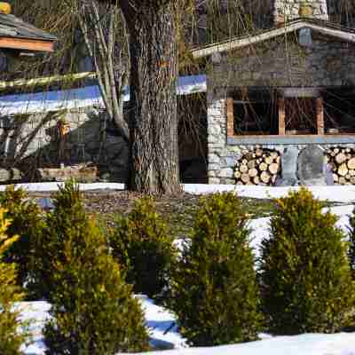 Les Pardines 1819 Mountain Suites & Spa Hotel Exterior