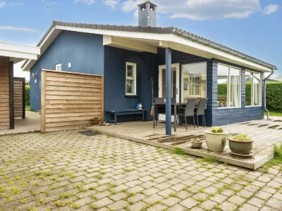Renovated Cottage Near Beach - by Traum Ferienwohnungen Hotels in 