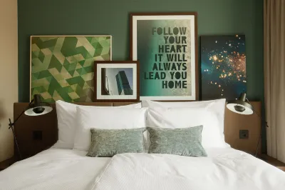 Acasa Suites Zurich Oerlikon Hoteles cerca de HWZ Zurich University of Applied Sciences in Business Administration