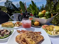 Mango Sunset Bed and Breakfast Hotels in Kailua-Kona