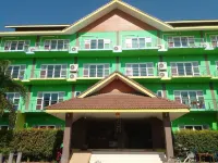 Saensukkho Green Hotel & Resort Hotels in Wiang Chai District