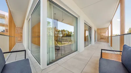 Bałtycki Apartamenty, Sun & Snow Отели рядом с достопримечательностью «Свиноуйсьценский маяк»