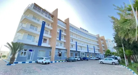 Tanger Med Hotel, Conference & Catering Отели в г. Провенс де Фа-Анжра