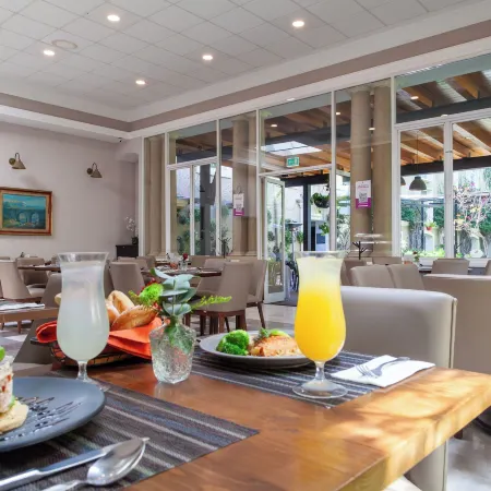 Plaza Camelinas Hotel