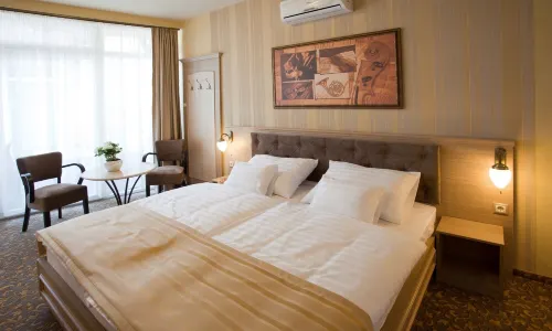 Barokk Hotel Promenád