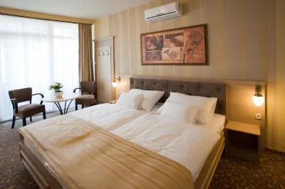 Barokk Hotel Promenád Hotels in Gyor