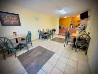 Alamo Inn - breakfast