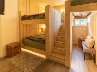 Luxurious villa with heated pool Hotels in Gesves