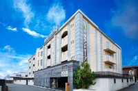 Hotel Benoa Resort Các khách sạn gần Kobe Fashion Mart