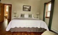 Wesbert Winery & Guest Suites Отели в г. Пентиктон