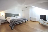 Hotel Jauregui Hotels in 