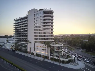 Waldorf Astoria Beverly Hills Hotels near Greystone Mansion & Gardens: The Doheny Estate