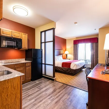 Comfort Suites Lake Worth