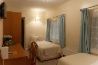 The Oak Hotels in Wychavon District