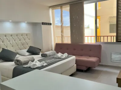Aptos y Apartaestudios frente al Malecón y el Embalse, Zona Gastronómica Отели в г. Гуатапе