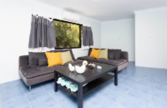 Airlie Sun & Sand Accommodation #6 Kids Stay Free