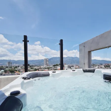 Bee Suites San Jose - Escalante