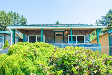 Oceanside Ocean Front Cabins