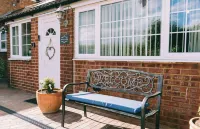 Cozy Scarning Apartment for Three Hotels in Breckland District